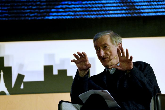 Barnes: Cuando la inteligencia artificial sea original, los escritores tendrán un problema