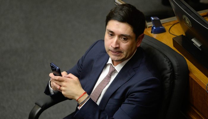 Mayoría de Kast en el Senado contra las cuerdas: Corte confirma desafuero de Calisto