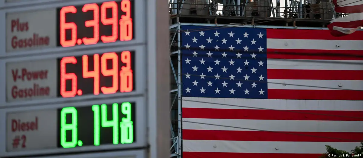 Inflación en EEUU sube y golpea Trump a semanas de elecciones de medio término
