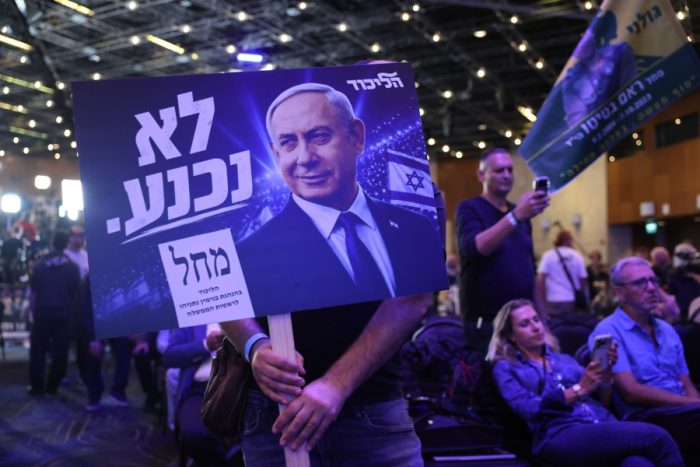 Primeros sondeos en Israel: Netanyahu quedaría sin mayoría y la oposición tomaría ventaja