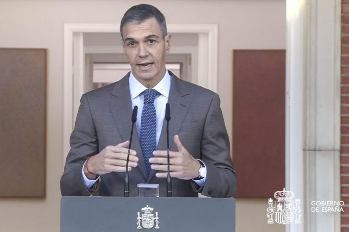Sánchez adelanta elecciones en España tras derrota parlamentaria y crisis por vivienda