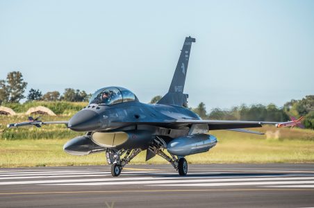 En medio de disputa por las Malvinas: Argentina compró nuevo equipamiento militar en secreto