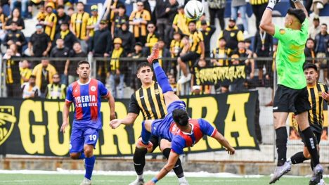 Papelón: duelos clave para campeones e históricos del fútbol chileno están sin fecha ni sede