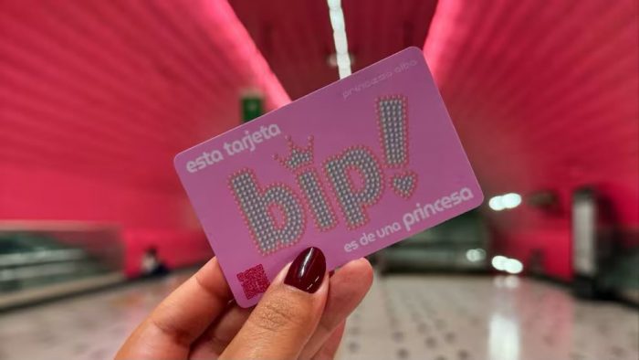 Metro lanza la Pinky Bip! de Princesa Alba: revisa dónde comprarla