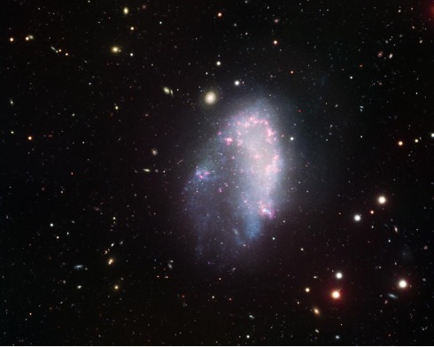 Estudio liderado por investigadores de CATA resuelve misterio de 30 años de galaxia enana