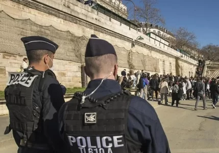 Tiroteo deja un muerto y cuatro heridos cerca de París