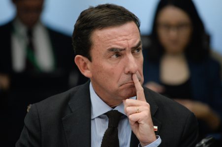 Rabat no cambia el libreto: defiende rebajas de condena y esquiva preguntas sobre Tren de Aragua