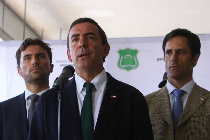 Ministro Rabat y subsecretario Silva ante el despeñadero, y Kast da el paso al frente