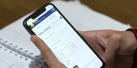 Plataforma usa moneda virtual para enseñar economía y finanzas a estudiantes de enseñanza media