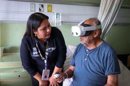 Viajes sin salir del hospital: realidad virtual acompaña a pacientes en el Hospital de Coquimbo