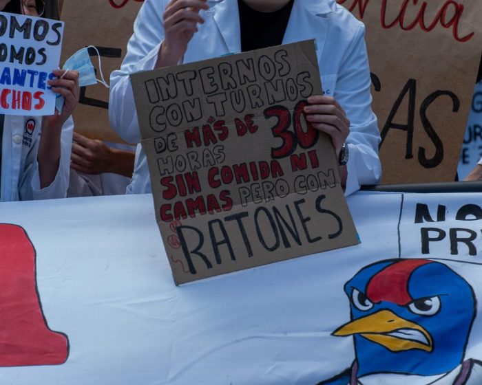 Escuelas de Medicina en paro por falta de docentes y problemas de infraestructura en Concepción