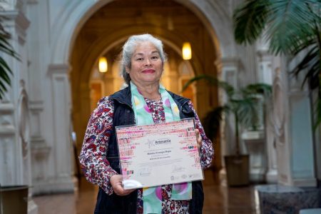 Mónica Venegas, alfarera de Quinchamalí y Sello de Excelencia: “Cada pieza que hacemos es única”