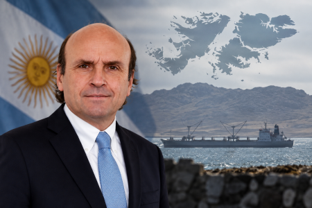 Oposición argentina pone la mira en embajador chileno por Malvinas